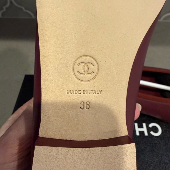 BNWT Chanel 26S Lambskin Burgundy & Pink Bow Tie Ballet Ballerina Flat, Size 36 - Picture 10 of 11